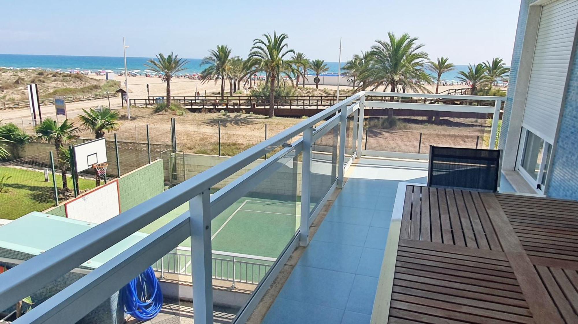 Ferienwohnung Aigua Blava Primera Linea - Alquiler Solo Familias Playa de Gandia Exterior foto